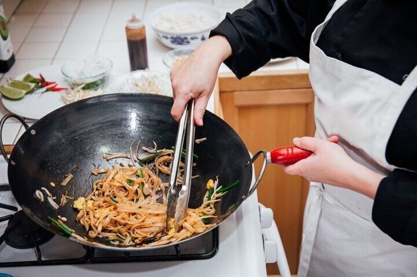 Make Epic Pad Thai With Local Chef in Minneapolis