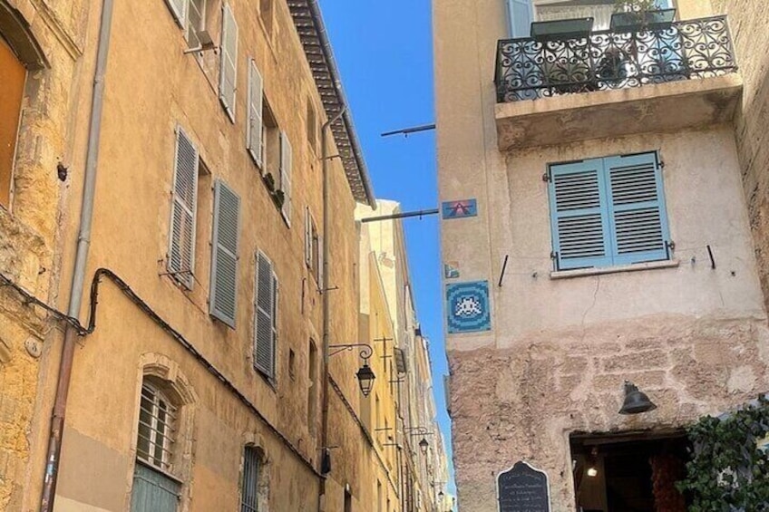 Private Street Food Walking Tour of Marseille with a Local Guide