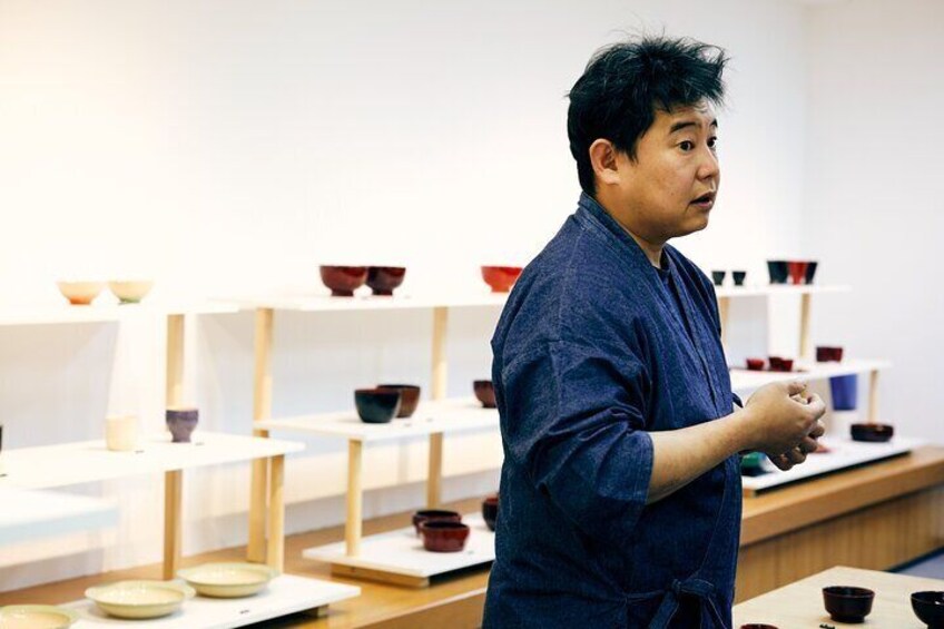 Hiroshima: Traditional lacquer art & studio tours(gift included)