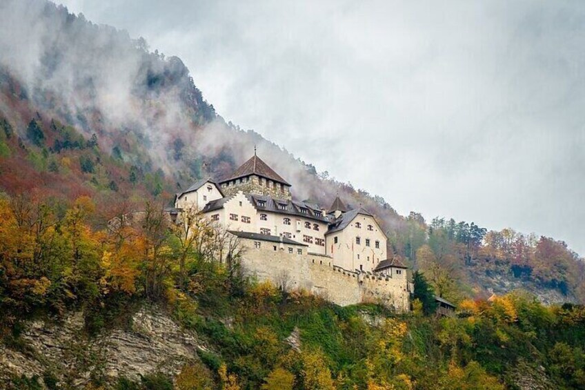 Private Daytrip from Zurich to Heidiland and Vaduz