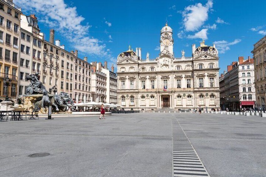 Lyon Jewish Heritage and Old Town Private Tour