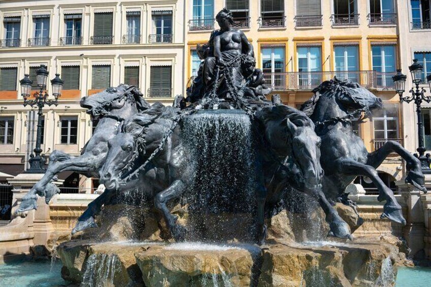 Lyon Jewish Heritage and Old Town Private Tour