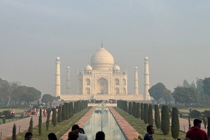 Agra Private Day Tour with Guide and Transport