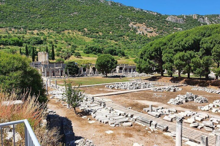 Budget - Friendly Ephesus Tour from Izmir