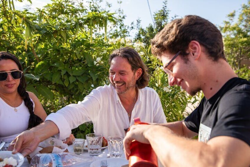 Gastronomy tour and wine tasting in traditional villages
