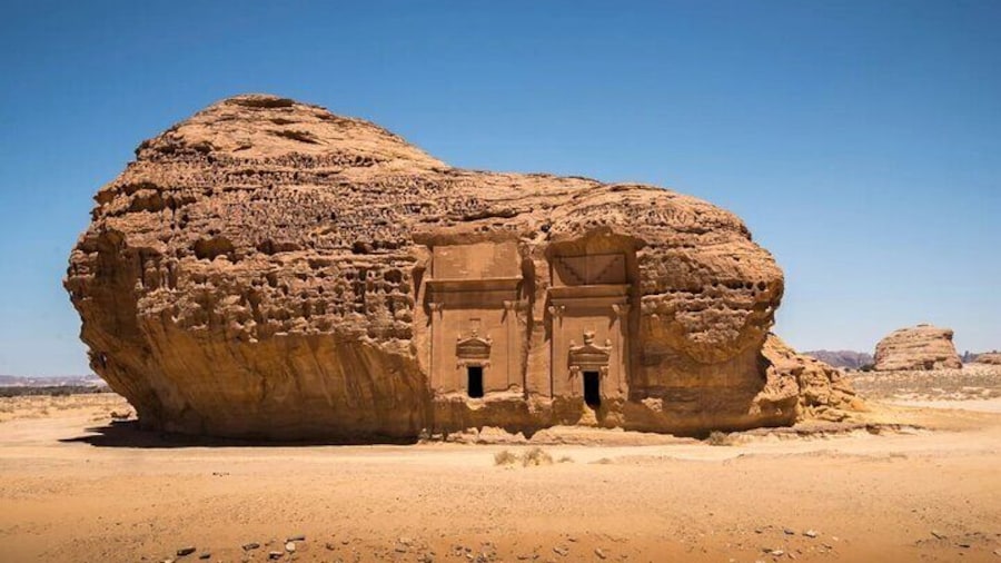 Visiting the Incredible Heritage Site Hegra in AlUla.