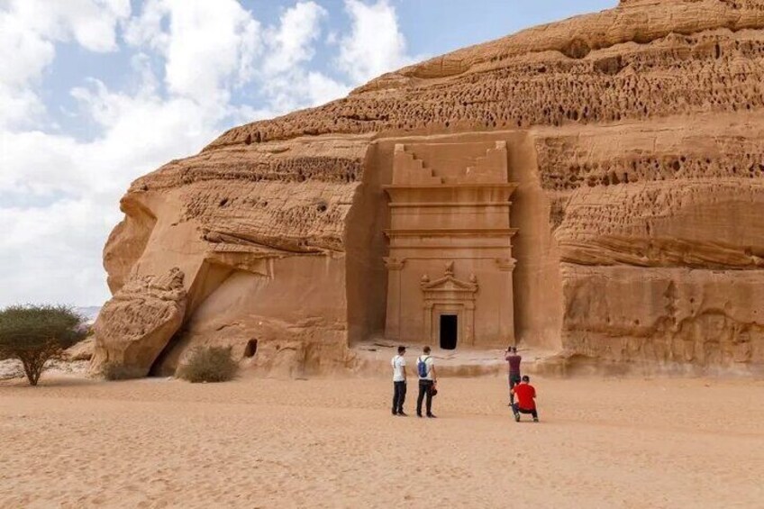 Visiting the Incredible Heritage Site Hegra in AlUla.