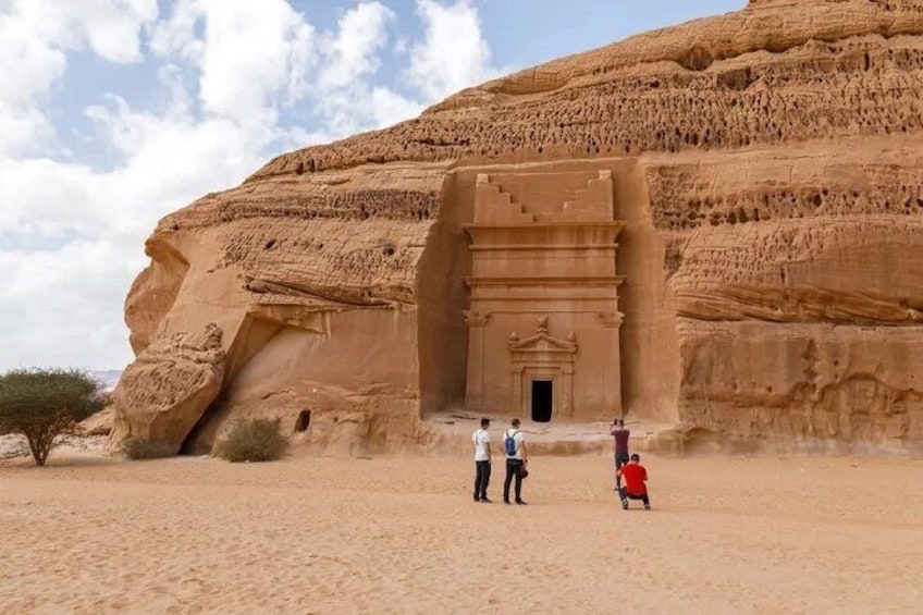 Visiting the Incredible Heritage Site Hegra in AlUla.