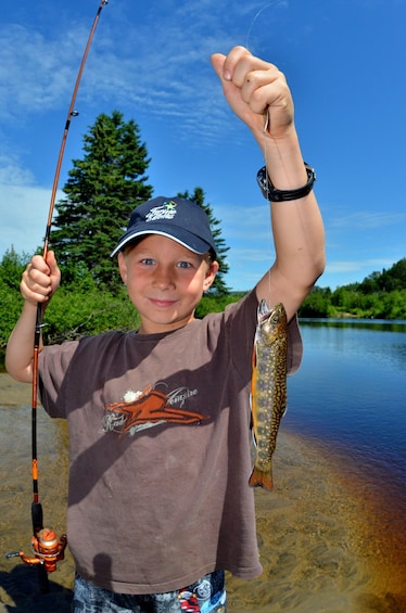 Picture 3 for Activity 15 min. Tadoussac : Trout Fishing Experience