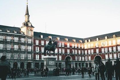 Private Full Day Tour of Madrid Monuments With Guide