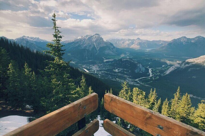 Private Tour Banff Yoho Jasper National Park for a Senior Group