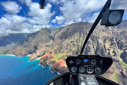 R44 Private Tour of Kauai Doors OFF