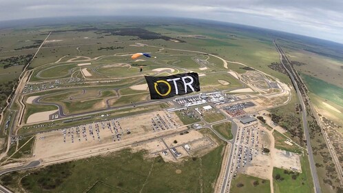 Adelaide: Skydive & Mustang Passagier Hotlaps Tour