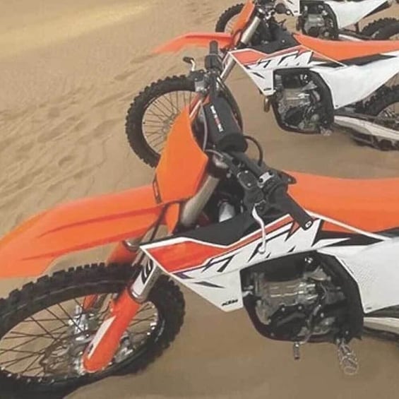 Dubai: KTM dirt Desert motorbike rental with private transfer