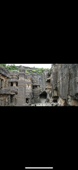 Private Mumbai Elephanta Caves & City Tour