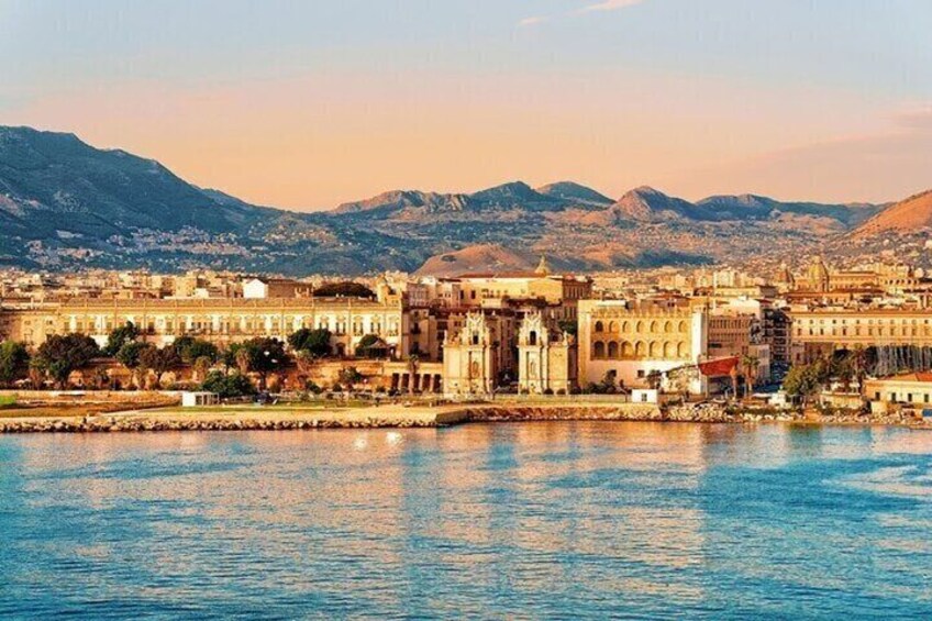 Historic Markets and Monuments Walking Tour of Palermo