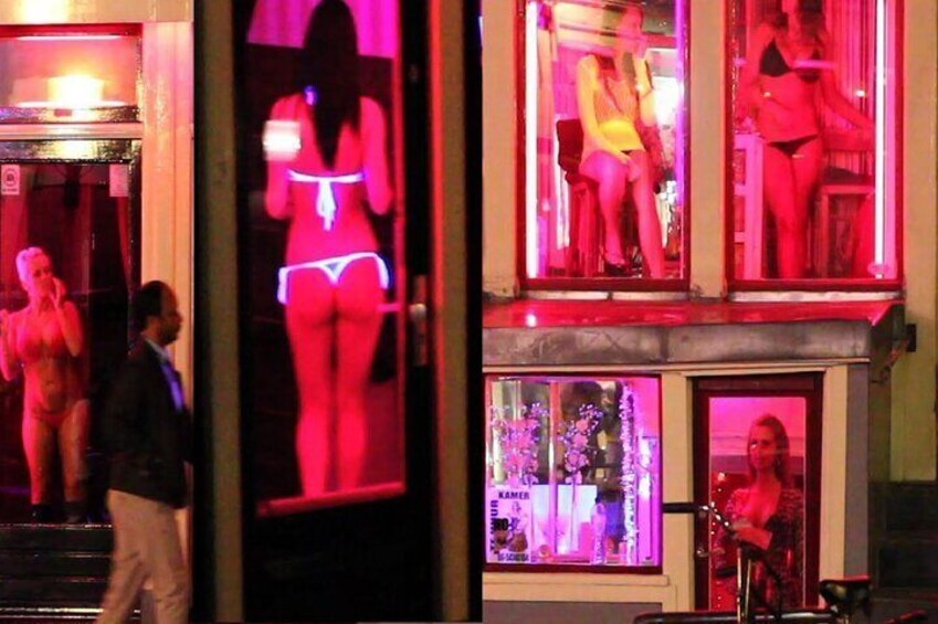 Red Light District Primetime Private Tour for 18+ Only 