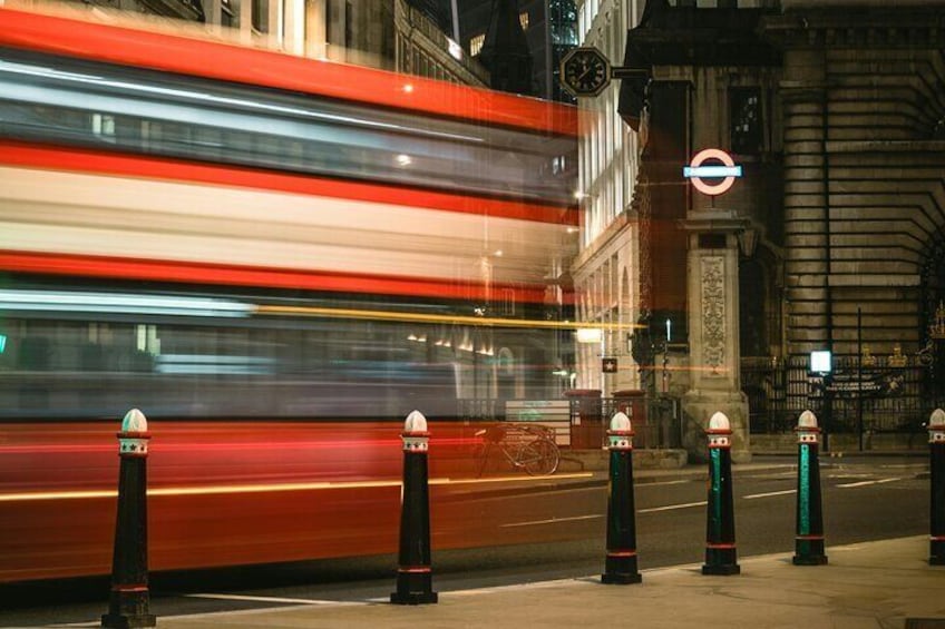 London Ghost Tour - Theatrical Paranormal Tour in Spanish 