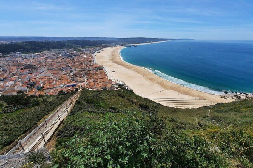 Small Group Tour to Nazaré and Obidos from Lisbon