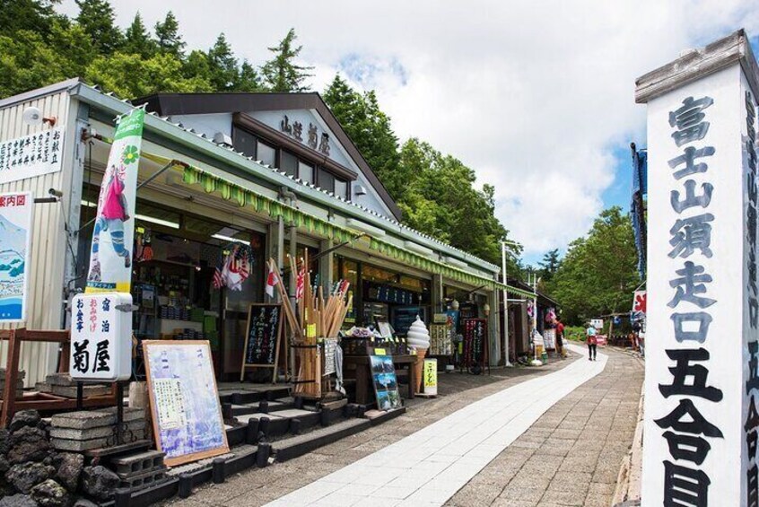 Mt. Fuji 5th, Oshino Hakkai, Onsen Full-Day Trip From Tokyo