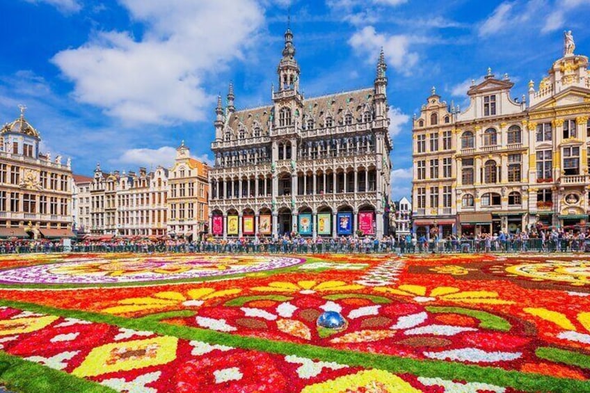 Brussels Highlights & Secrets : Private Tour with a Beer Stop 