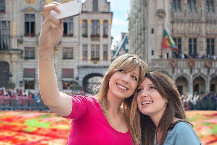 Brussels Highlights & Secrets : Private Tour with a Beer Stop