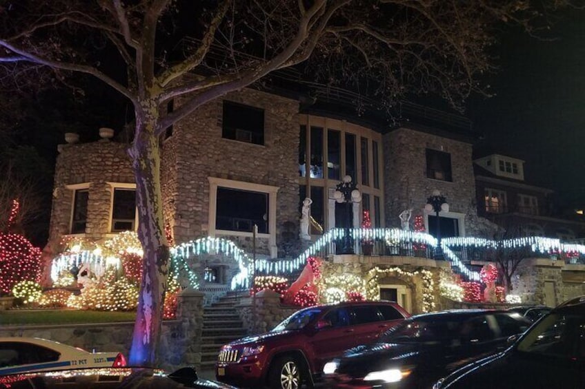 Christmas Lights Tour of Dyker Heights Brooklyn