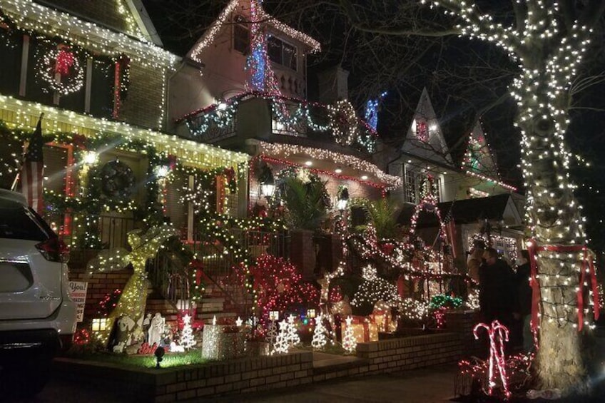 Christmas Lights Tour of Dyker Heights Brooklyn