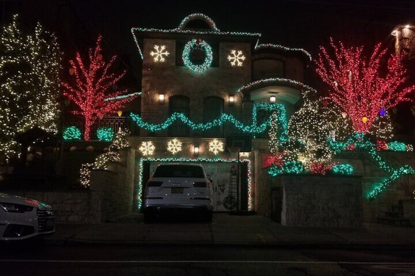 Christmas Lights Tour of Dyker Heights Brooklyn