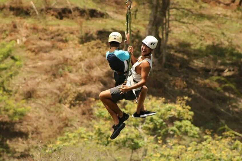 Roatan Half-Day Zip Line Combo: Beaches and Wildlife Encounter 