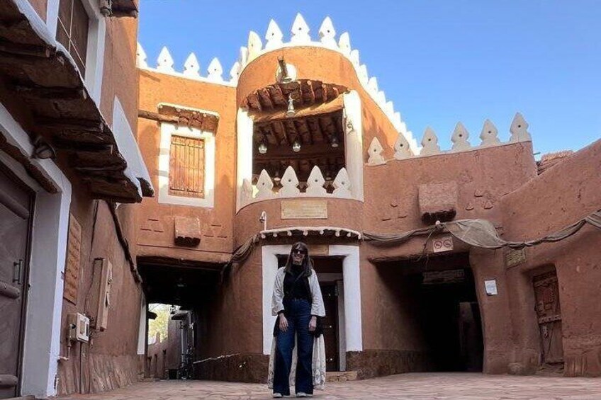 Private Tour in Shaqra Ushaiqer and Alqasab