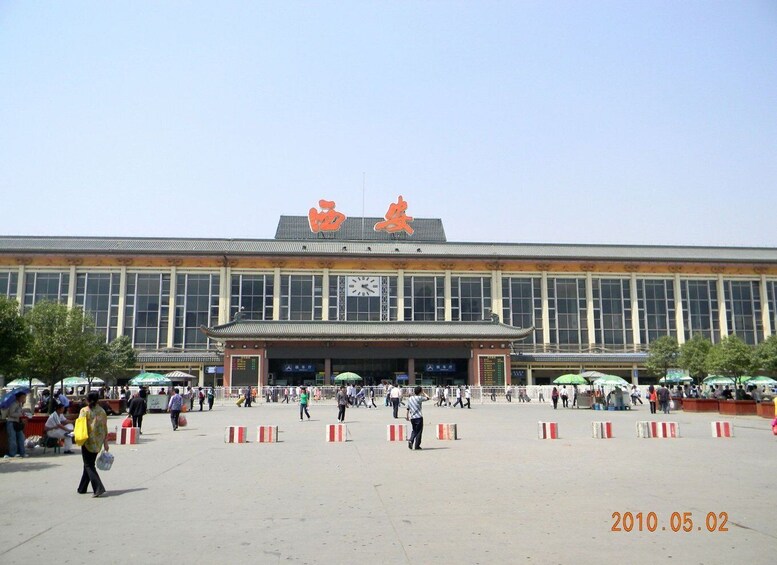 Picture 1 for Activity Transfer Hotel and Xi'an Railway Stations