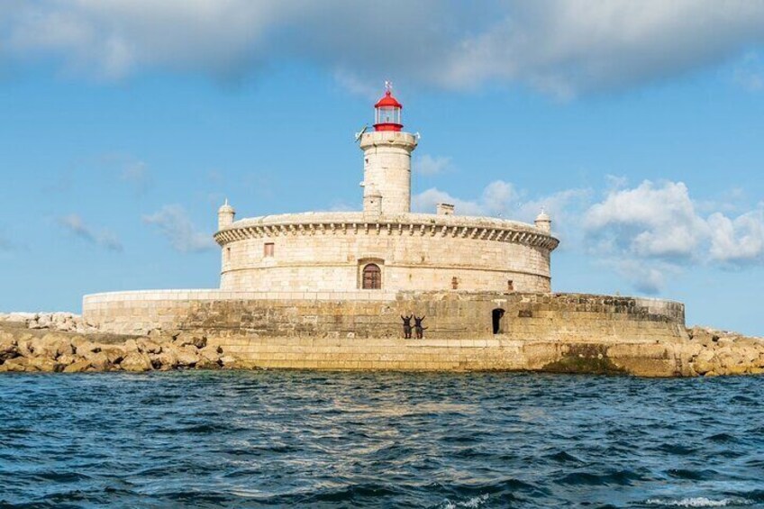 Boat tour: charming Cascais Coast to Lisbon lighthouse