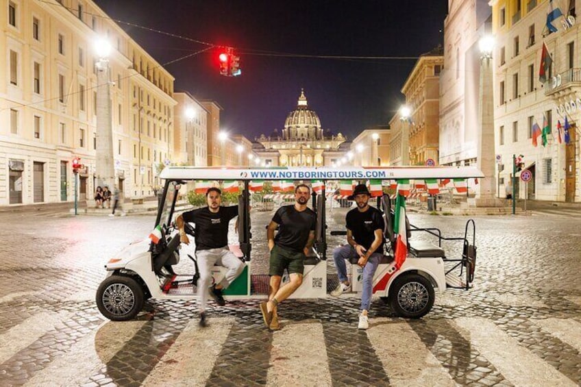 Fun Golf Cart Tour with Music and Gelato in Rome