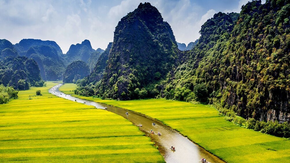 Hoa Lu - Tam Coc full day from Hanoi
