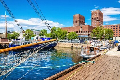 Family-friendly Fun Oslo Private Guided Tour with Kids