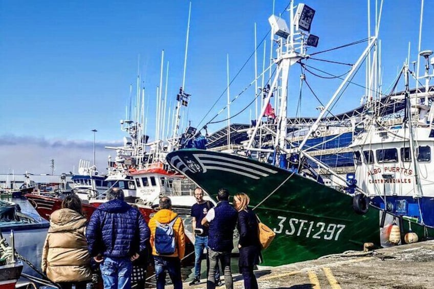 In the port of Santoña 