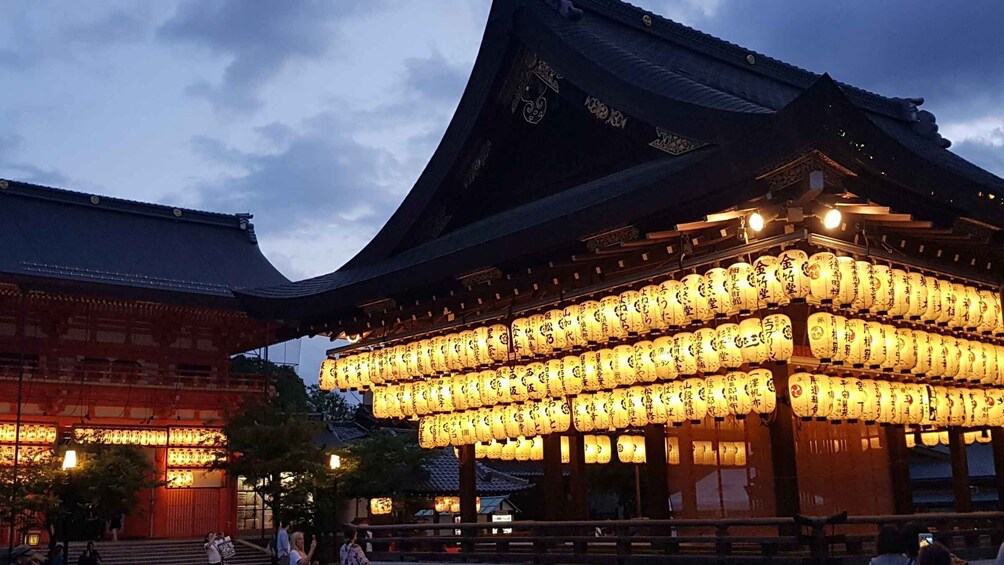 Picture 2 for Activity Kyoto: All-Inclusive 3-Hour Food and Culture Tour in Gion