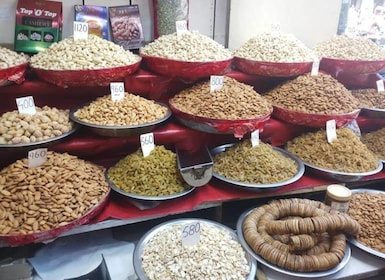 Private Half Day Shopping Tour of Delhi With Guide