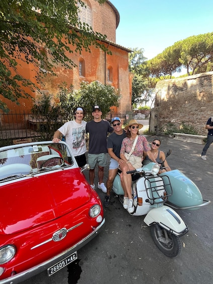 Rome: Evening Fiat 500 and Vespa Prosecco Tour