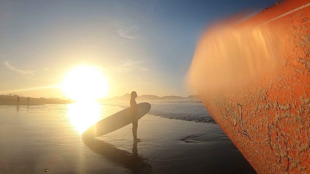 Picture 17 for Activity Lanzarote: Longboard surf lesson on Famara beach all levels