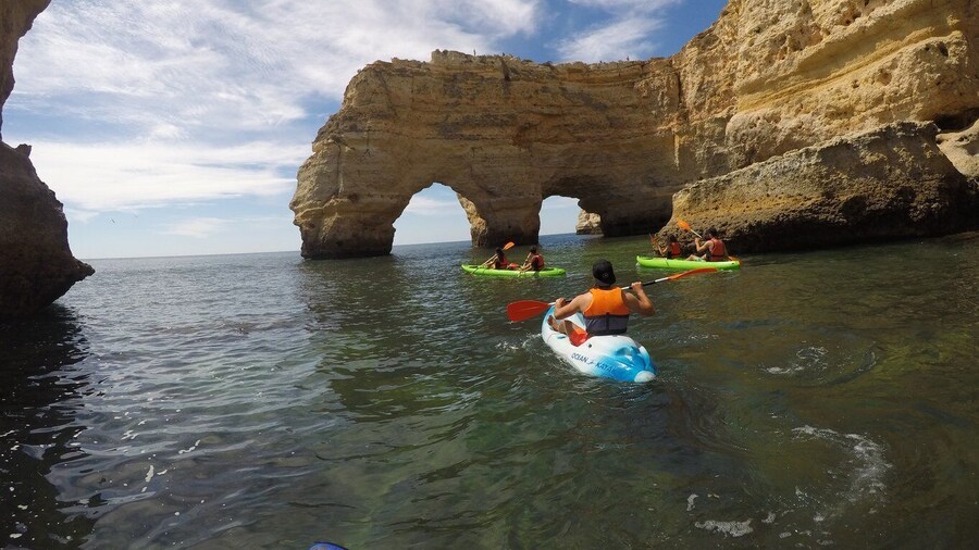 Lagoa: Benagil Caves Kayaking Tour