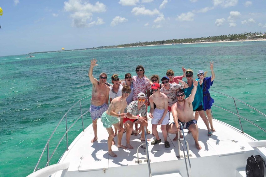 Picture 2 for Activity Santo Domingo: Catamaran with Snorkel, Open Bar and Lunch