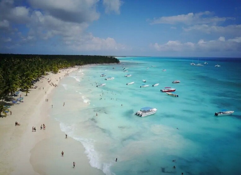 Picture 3 for Activity Santo Domingo: Catamaran with Snorkel, Open Bar and Lunch