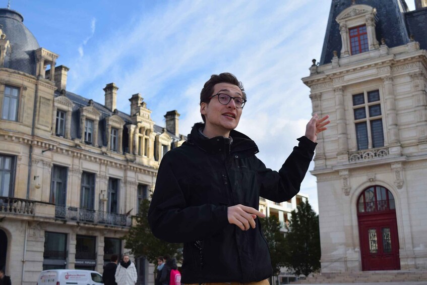 Picture 9 for Activity Poitiers : Napoleon III's Walking Tour
