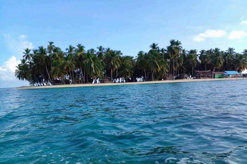 Picture 9 for Activity 2 Nights in San Blas - Shared Cabin + Meals + Boat Tour