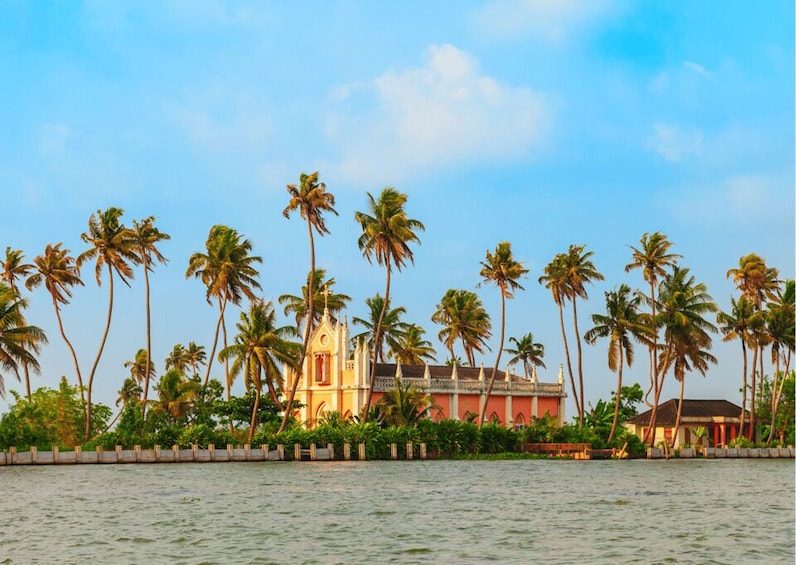 Day Trip to Alleppey with backwater Experiences