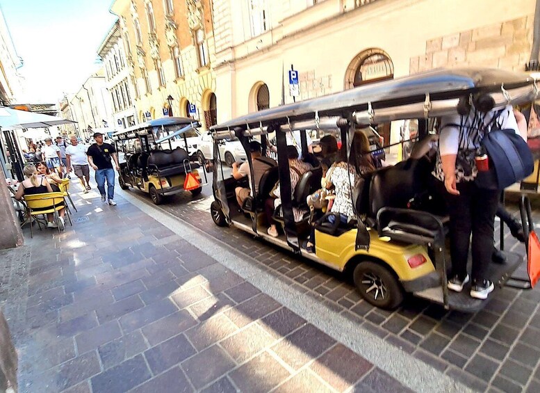 Krakow: Private Panoramic Tour by Golf Cart with Audio Guide