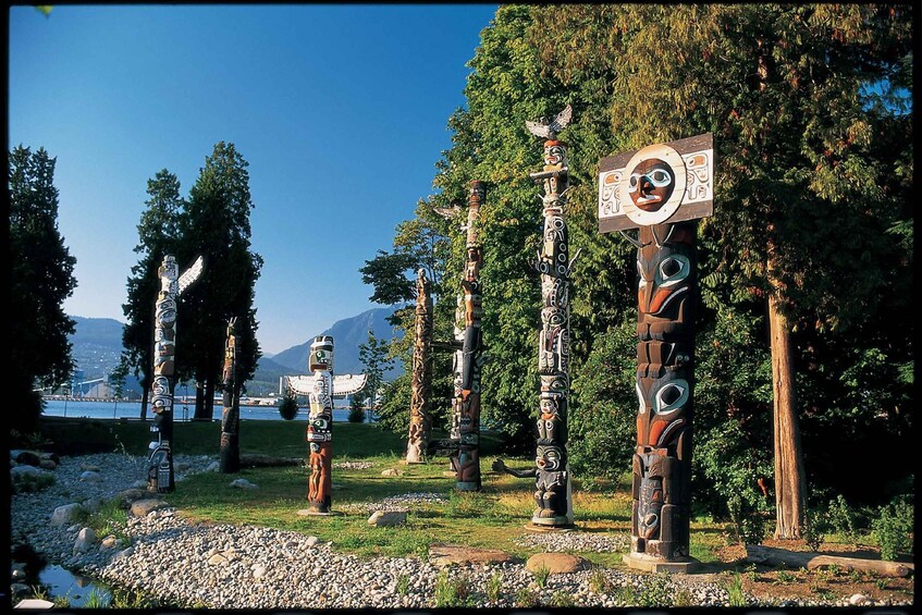 Picture 1 for Activity Vancouver City day tour: Granville Island & Stanley Park