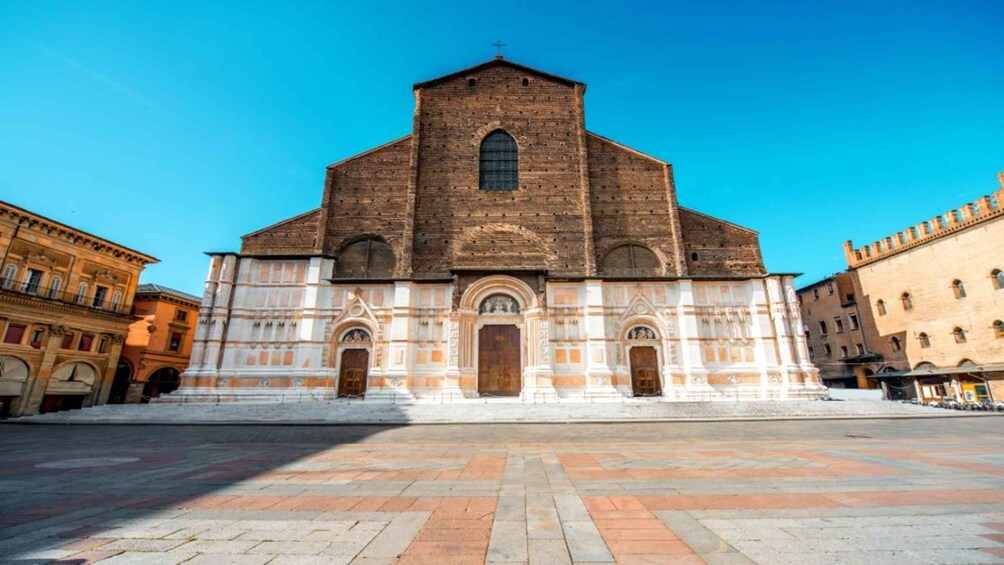 Picture 1 for Activity Bologna Guided Bike Tour